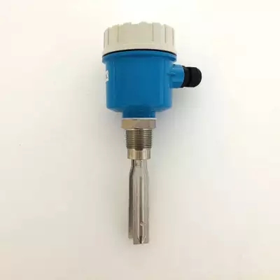 UHZ-68捆綁式干簧管磁翻板液位計、UZK-11堵煤開關給料機用阻旋料位計廠家